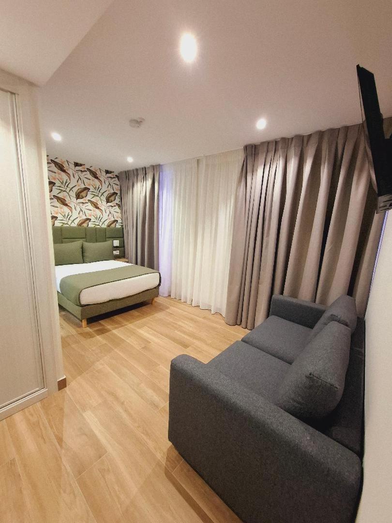 Hostal San Blas Madrid Kültér fotó