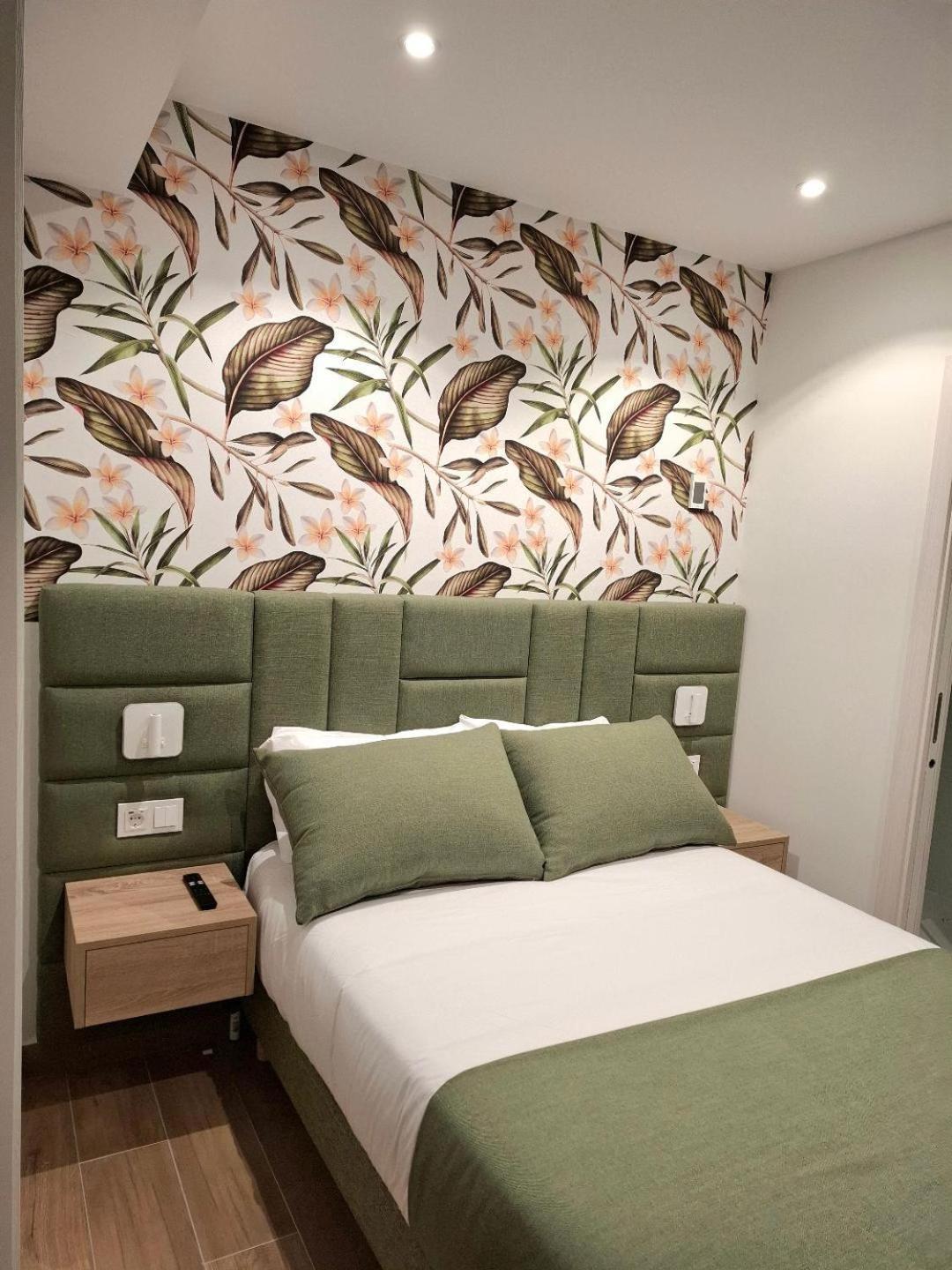 Hostal San Blas Madrid Kültér fotó