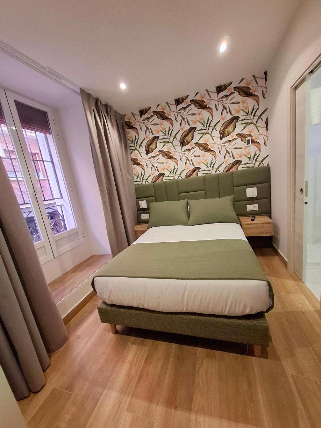Hostal San Blas Madrid Kültér fotó