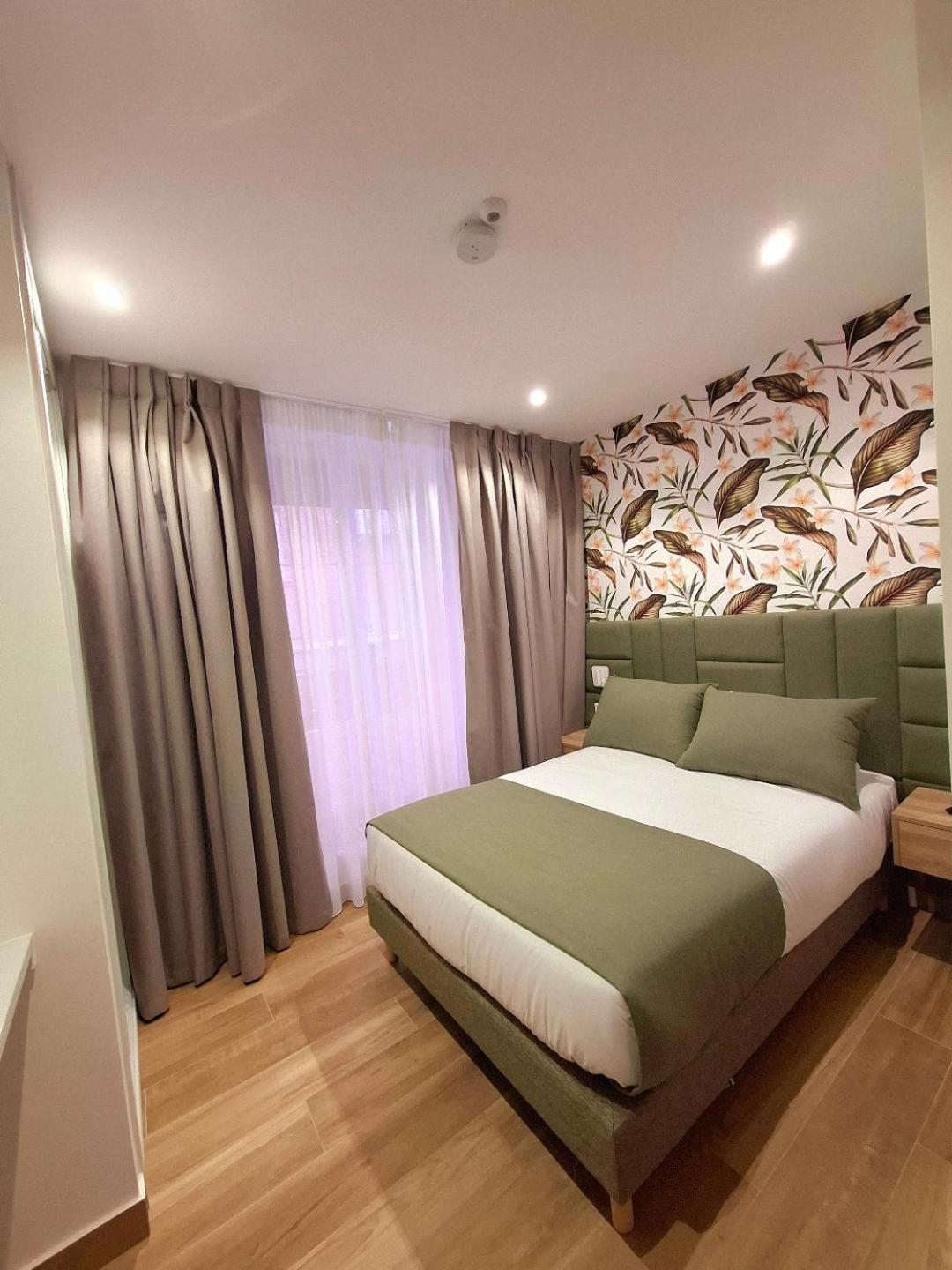 Hostal San Blas Madrid Kültér fotó