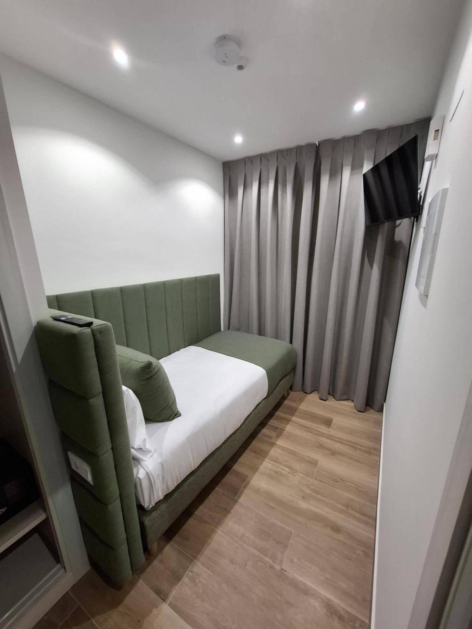 Hostal San Blas Madrid Kültér fotó