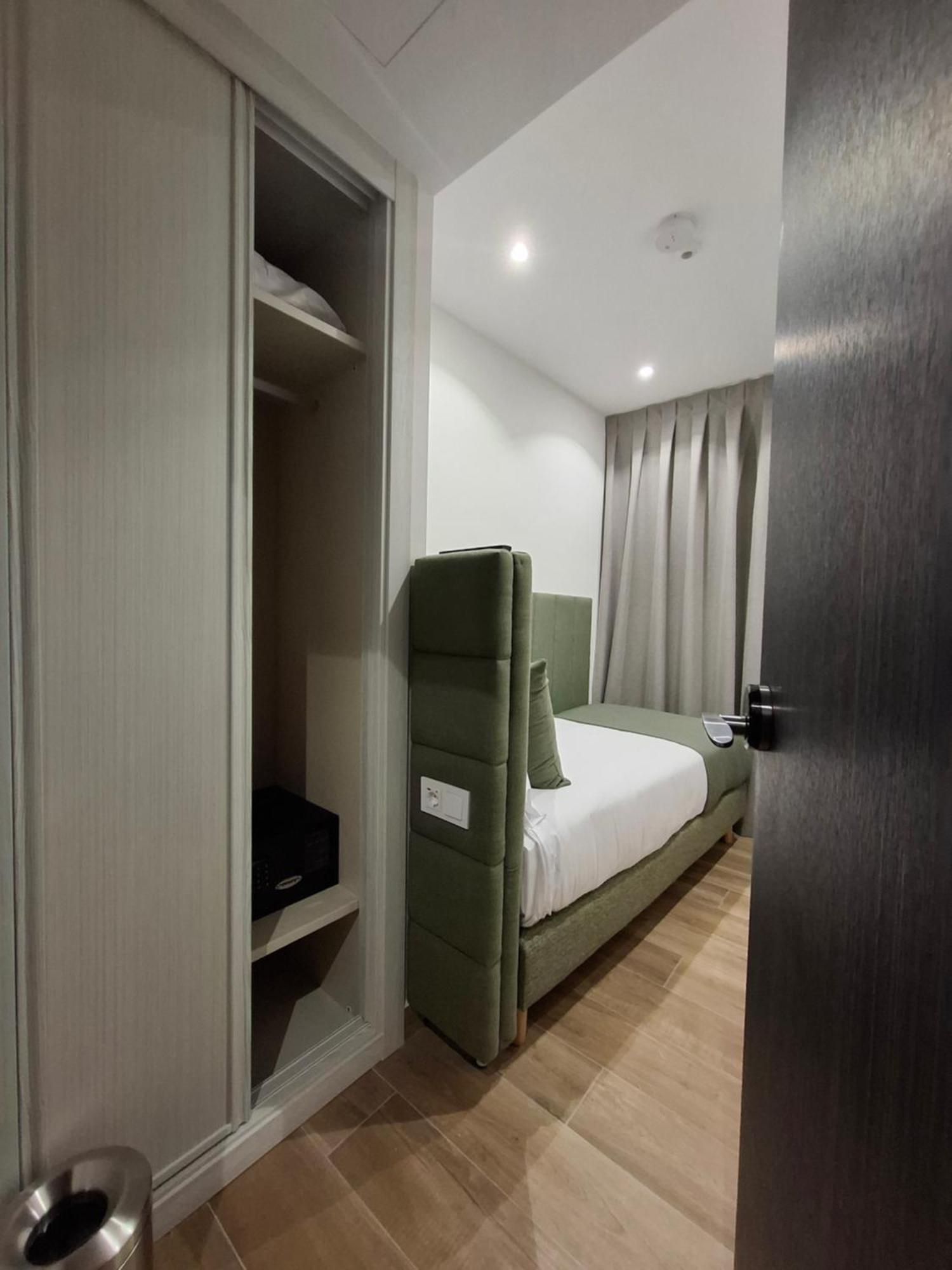 Hostal San Blas Madrid Kültér fotó