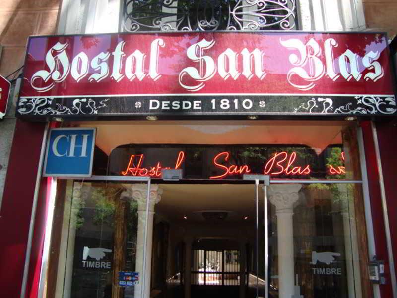 Hostal San Blas Madrid Kültér fotó