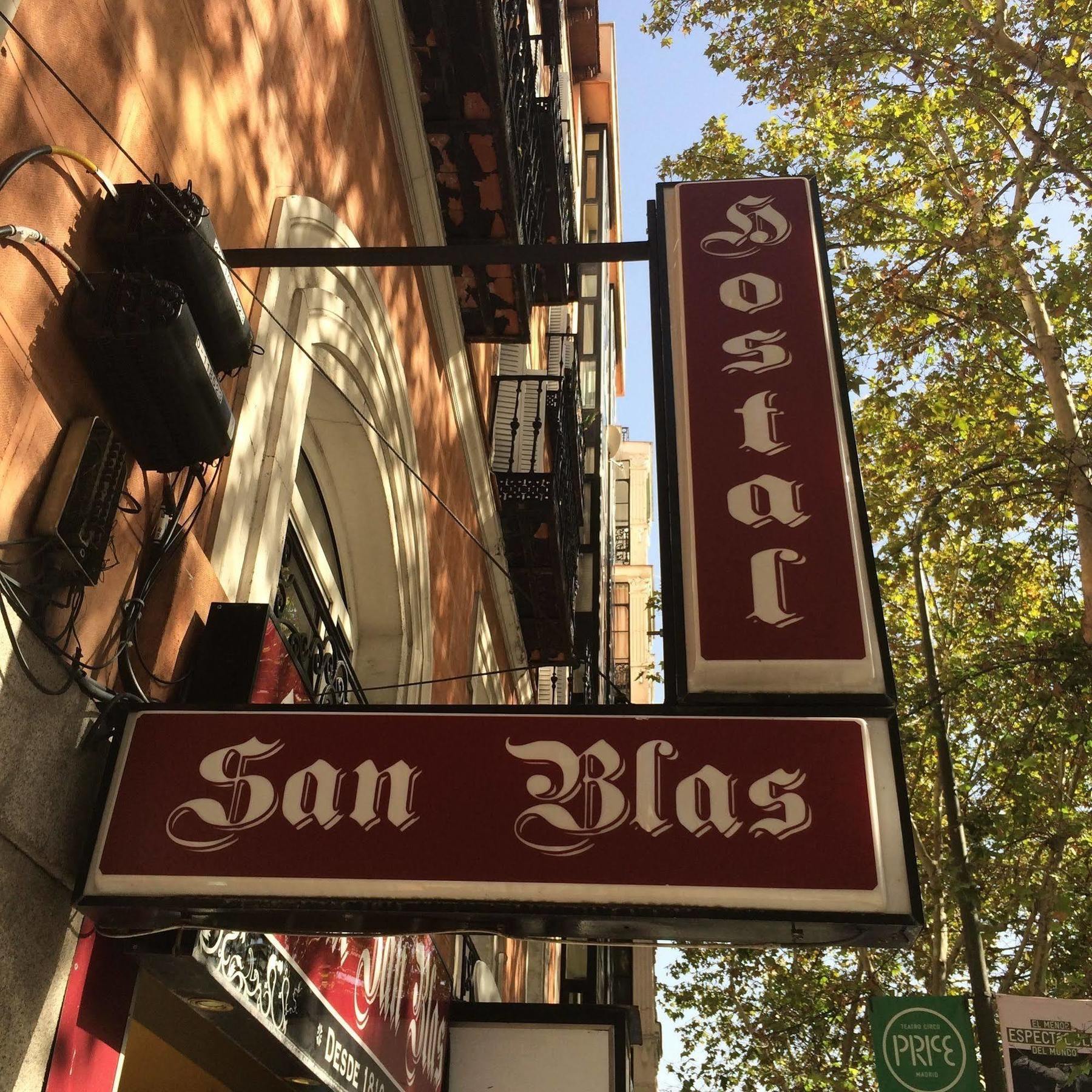 Hostal San Blas Madrid Kültér fotó